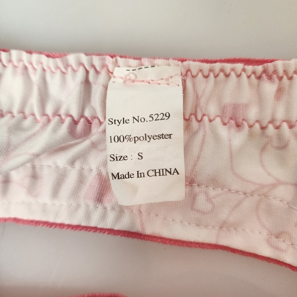 Pink and White Garter Belt with Heart Design Size Small - Picture 2 of 5